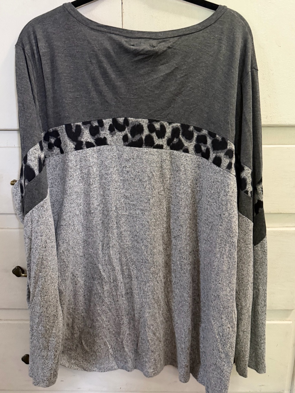 Maurices Charcoal & Light Gray Long Sleeve Top with Leopard Chevron 24/7 tee - Picture 2 of 3